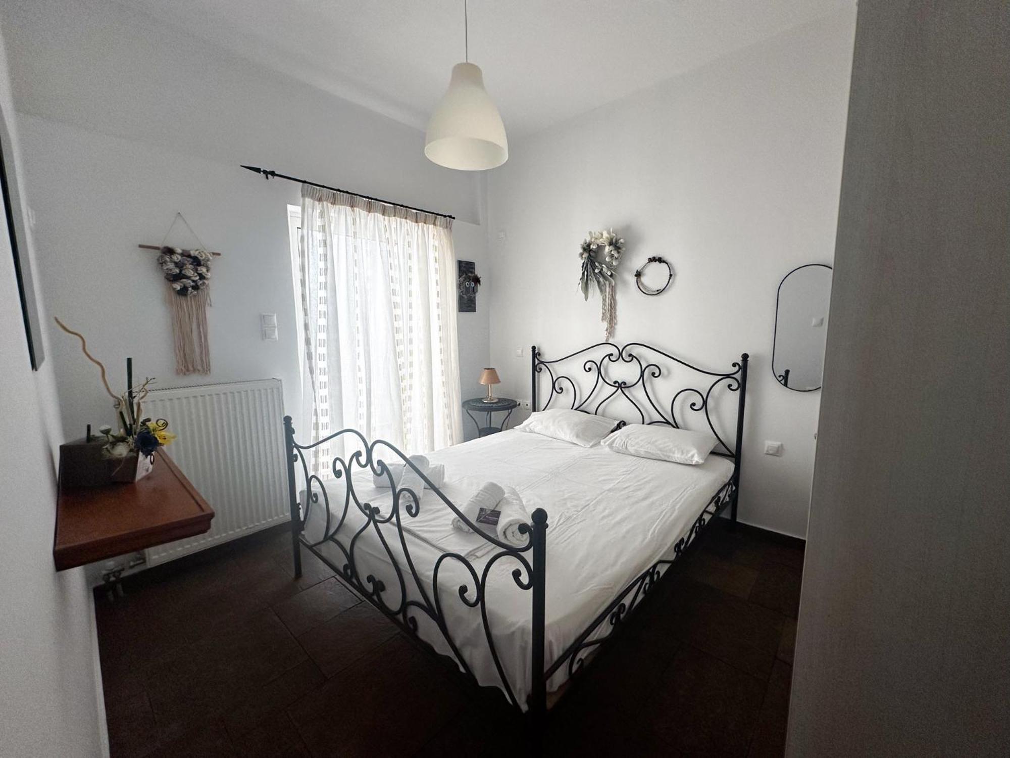 Portolos Apartments - Filiatro Вати Екстериор снимка